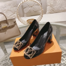 Louis Vuitton Heeled Shoes